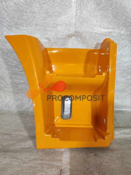 Щиток подножки правый 63501-8405110-50